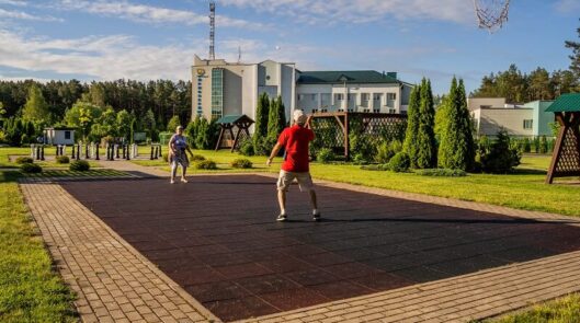 Спортивные площадки